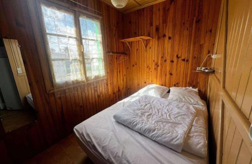 Gruissan Plage Ski Chalet | AIG 44 – Haut de chalet – Rangée des Courlis – Gruissan – 4 personnes