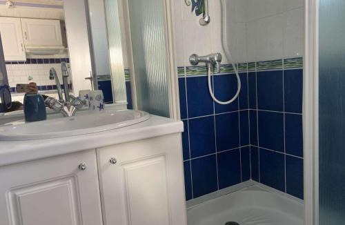 Gruissan Plage Ski Chalet | AIG 49 – Chalet – Rangée des Guillemots – Gruissan – 4 personnes