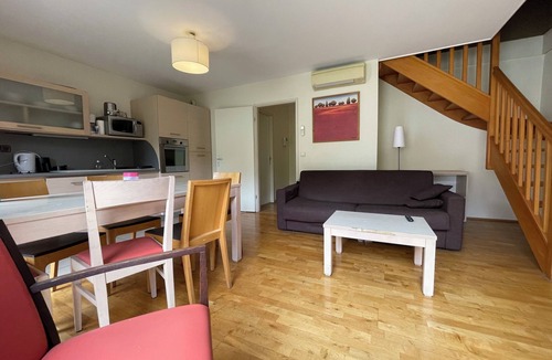 Divonne-les-Bains Apartment | Air-conditioned duplex 73m² lake front, near Switzerland, luxury shower & bathtub
