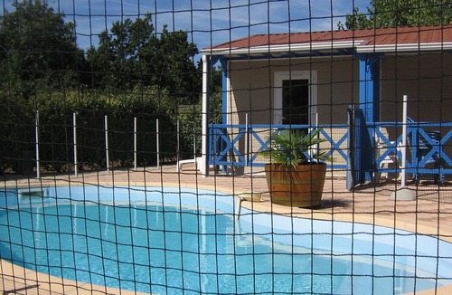 Soulac-sur-Mer Ski Chalet | Air-Conditioned Chalet for 6 People, Not Facing Other Homes; Private Pool, 4-Person Hot Tub