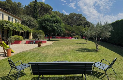 Bollene House | Air-conditioned Provencal country house with private pool