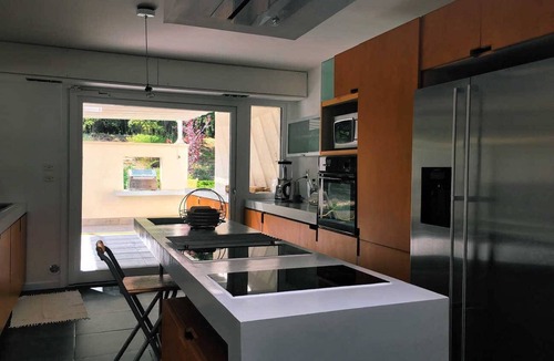 Faucon House | Air-conditioned villa near Vaison-la-Romaine, with heated pool.