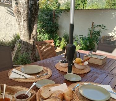Roche-Saint-Secret Bed & Breakfast | Alma Bella