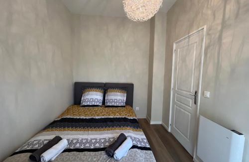 Bourg-les-Valence House | ALTA