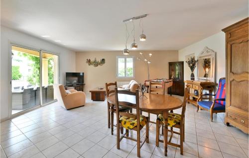 Malataverne House | Amazing Home In Malataverne