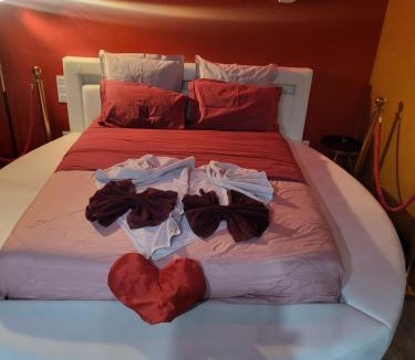 Joncherey Hotel | American spa motel