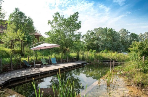 Saint Usuge House | AN OASIS WHERE TO FIND THE ESSENTIALS AND TAKE A BREAK IN CONSCIOUSNESS & IN