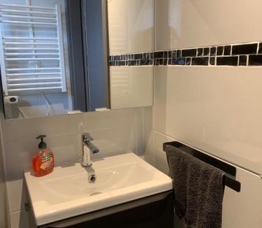 Creutzwald Apartment | Apartement cosy et lumineux proche du lac