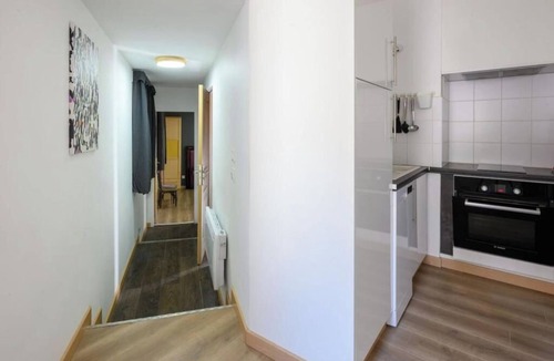 Laissac Apartment | APARTMENT AT THE FOOT OF THE AUBRAC