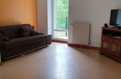 Les Planches-pres-Arbois Apartment | Apartment 2- 90m², 4 adults+4 children, in a listed site