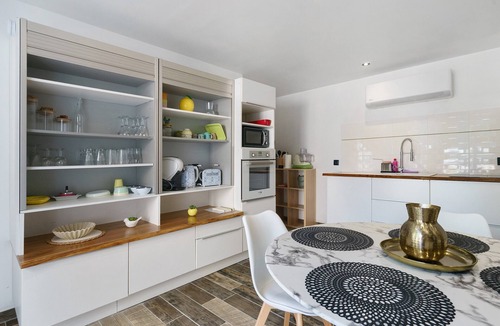 Saint-Genis-de-Saintonge Apartment | Apartment 'Costa Verde' with Private Garden, Wi-Fi and Air Conditioning
