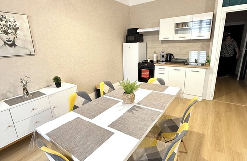 Saint-Laurent-sur-Saone Apartment | Apartment Le Rétro (2 Bedrooms)