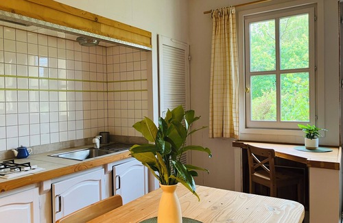 Saint-Honore-les-Bains Apartment | Apartment Les Sources in the Maison du Morvan
