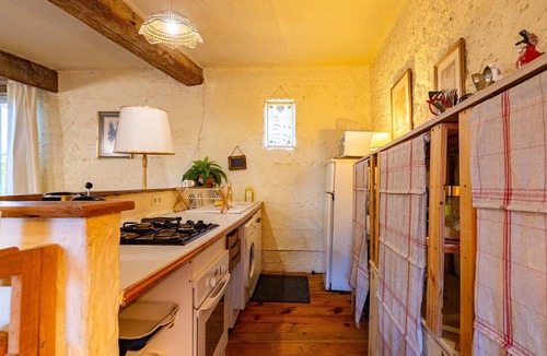 Sauzet Apartment | Apartment 2 for 4 People