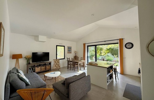 Biscarrosse Apartment | Apartment 3*, 68m2 +garden, 4 pers, 2 bdrms, at Golf BISCARROSSE, Lac Nord, Océan