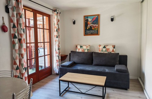 Cauterets Apartment | Apartment 3 to 6 pers. Located 10 minutes' walk from the cable cars and thermal baths.