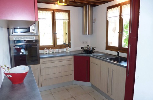 Feissons-sur-Salins House | APARTMENT 4 PEOPLE IN CHALET 4 STARS