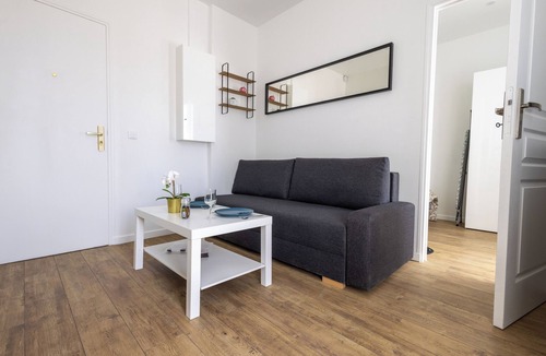 Orly Apartment | Apartment 450 m from RER C station and 3 km from the airport