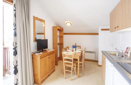 Bramans Apartment | Apartment 50 m from Gondola ride