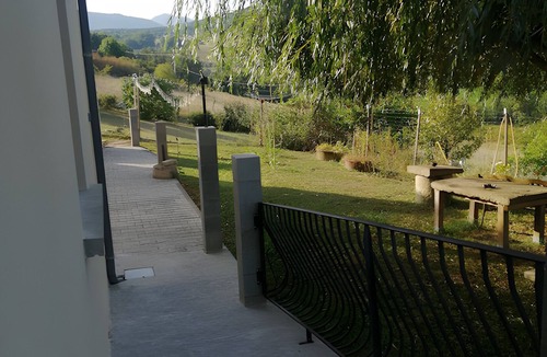 Bourdeaux Apartment | Apartment 'À La Campagne' with Mountain View, Private Terrace and Wi-Fi