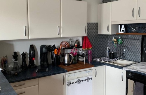 Besancon Apartment | Apartment "Au Quai 1921" with Wi-Fi and Air Conditioning
