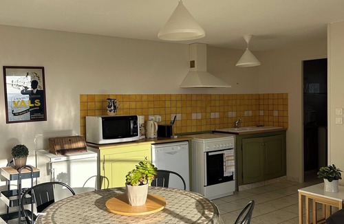 Vals-les-Bains Apartment | apartment/flat - VALS LES BAINS