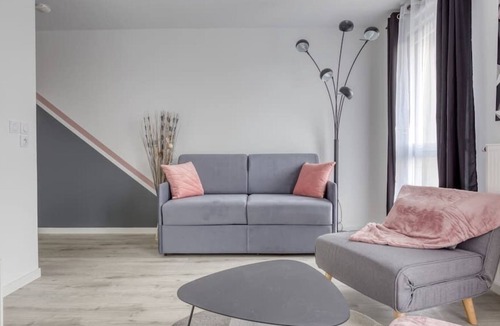 Chevilly-Larue Apartment | Apartment for 2 people near Orly airport