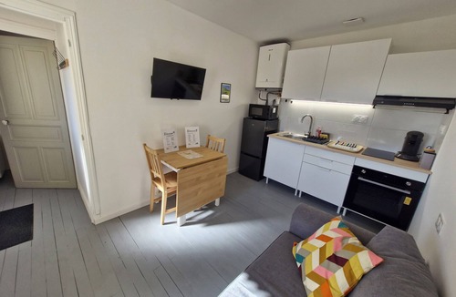 Les Martres-de-Veyre Apartment | APARTMENT F2 5B