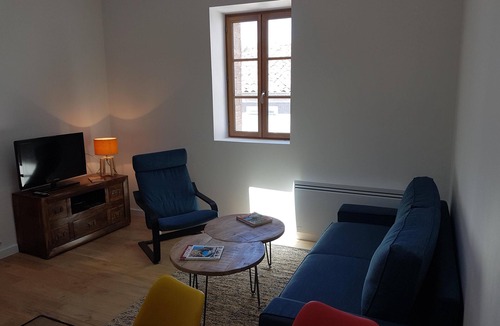 Saint-Alban-sous-Sampzon Apartment | Apartment in village of character, calm, south Ardèche, river, hike, bike