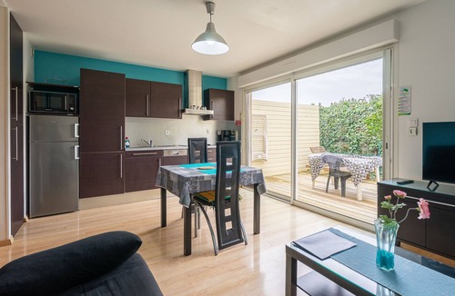 Saint-Simon-de-Bordes Apartment | Apartment 'Le Clos Du Champ De L'Amour - Ile D'Oléron' with Private Pool, Wi-Fi and AC
