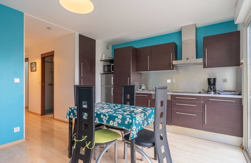 Saint-Simon-de-Bordes Apartment | Apartment 'Le Clos Du Champ De L'Amour - Ile D'Aix' with Private Pool, Wi-Fi and AC