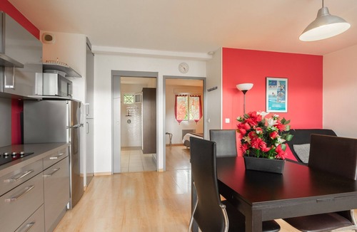 Saint-Simon-de-Bordes Apartment | Apartment 'Le Clos Du Champ De L'Amour - Royan' with Private Pool, Wi-Fi & Air Conditioning