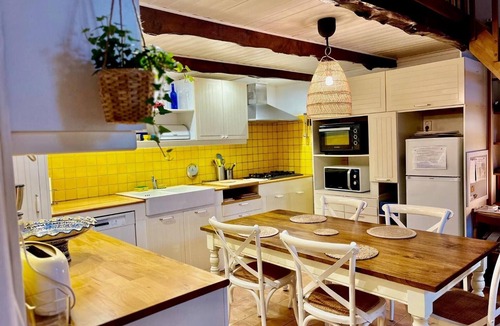 La Begude-de-Mazenc Apartment | Apartment "Gîte La Freydière" Surrounded by Nature in Drôme Provençale