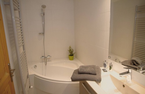 Le Fornet House | Apartment in Chalet Traditionnel les Verdaches in Fornet Val d'isère