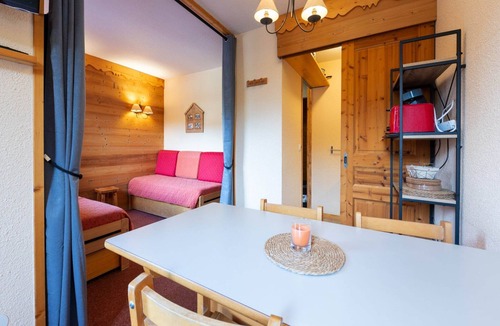 Doucy-Combelouviere Apartment | Apartment in Doucy near Ski Slopes