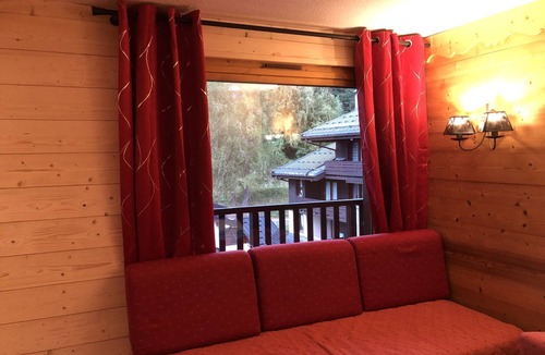 Doucy-Combelouviere Apartment | Apartment in Doucy near Ski Slopes