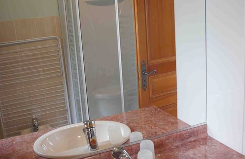 Labastide-Murat Apartment | Apartment in the heart of the Parc Naturel des Causses Quercy. Pets welcome!