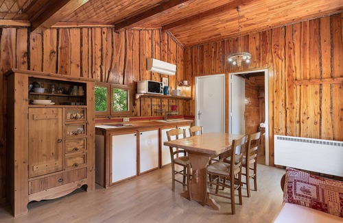 Vaulnaveys-le-Bas Apartment | Apartment 'Jonquille' with Mountain View, Wi-Fi and Air Conditioning