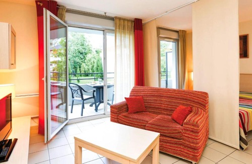 Divonne-les-Bains Apartment | Apartment La Villa du Lac Studio, 2 pers- - DLB100