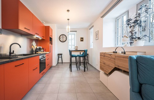 Albertville Apartment | Apartment "Les Ondes" near the Medieval City of Conflans