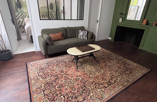 Salins-les-Bains Apartment | Apartment "lie de vin" 55m2 - ground floor - new & comfortable - 700m from the thermal baths