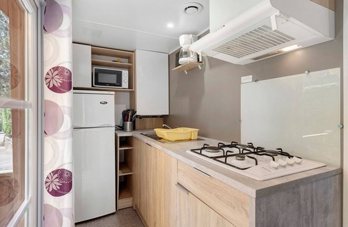 Vaulnaveys-le-Bas RV Rental | Apartment 'Lodge 87 No.48' with Mountain View, Wi-Fi and Air Conditioning