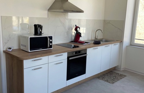 Premery Apartment | Apartment n°1 downtown with inner courtyard
