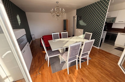 Quartier Atlantis Apartment | Apartment near Paris Orly/TGV/RER/Trameway/Bus