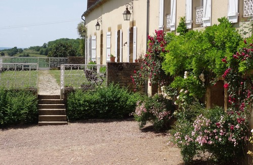 Anthien Apartment | Apartment on a bocage farm, Morvan nature park