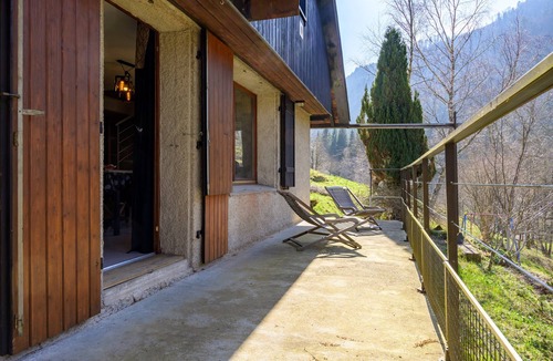 Mittlach Apartment | Apartment 'Sao Tomé' with Lake View, Private Terrace and Wi-Fi
