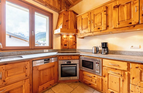 Val Cenis Apartment | Apartment 'Savine' with Mountain View, Balcony and Wi-Fi