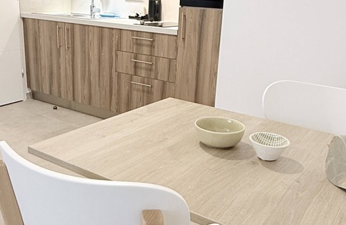 Aubenas Apartment | Apartment-Superior-Ensuite with Shower