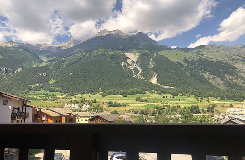 Bramans Apartment | Apartment Termignon near Ski Gondola