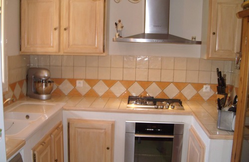Beaumes-de-Venise House | Apartment with garden, view of vineyards and hills.